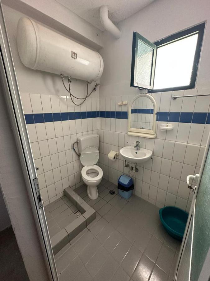 Lazari Rooms Himarë Eksteriør billede